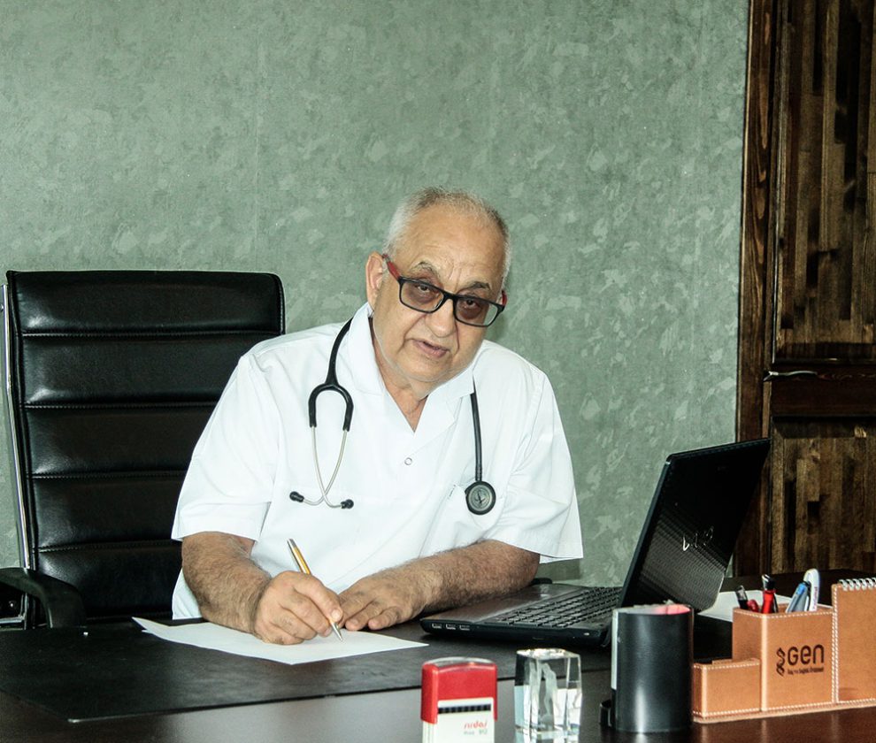 طبيب دكتور إبراهيم دميرل